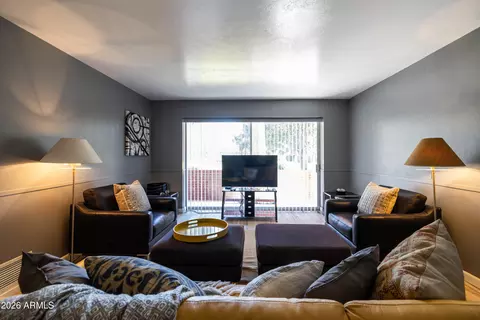 Living - 140 E Coronado Rd #19, Phoenix, AZ 85004 photo 3 of 6