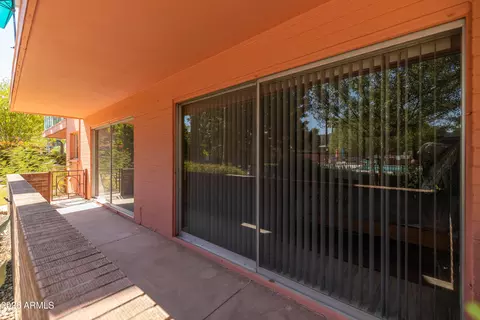 Exterior - 140 E Coronado Rd #19, Phoenix, AZ 85004 photo 4 of 14