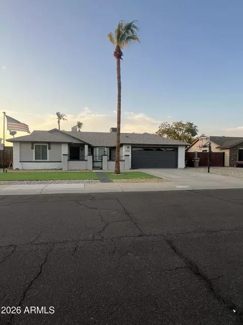 8926 W El Caminito Dr, Peoria, AZ 85345