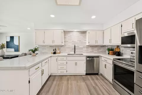 8302 E Avalon Dr, Scottsdale, AZ 85251