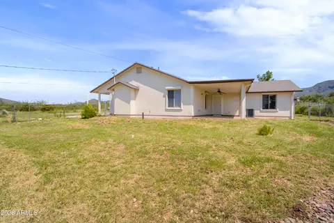 Exterior - 83 Maricopa Dr, Bisbee, AZ 85603 photo 6 of 8