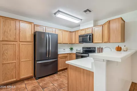 Kitchen - 83 Maricopa Dr, Bisbee, AZ 85603 photo 2 of 4