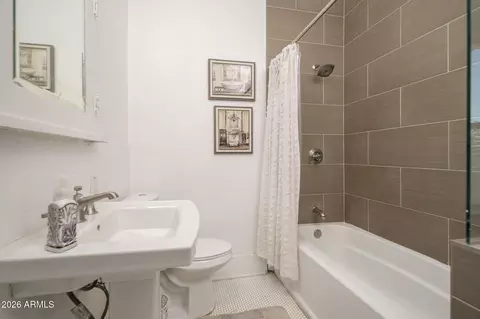 Bath - 1150 E Polk St, Phoenix, AZ 85006 photo 2 of 3