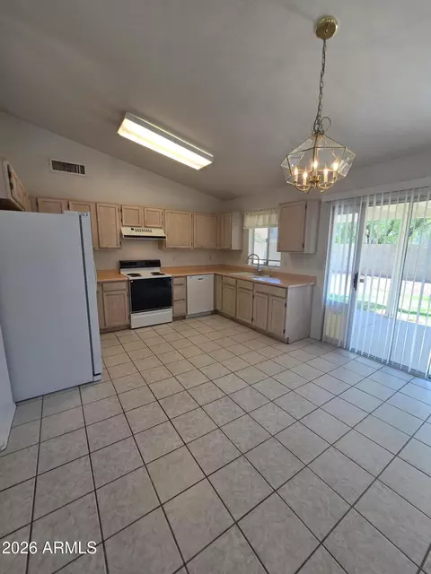 Kitchen - 2925 E Blackhawk Dr, Phoenix, AZ 85050 photo 1 of 1