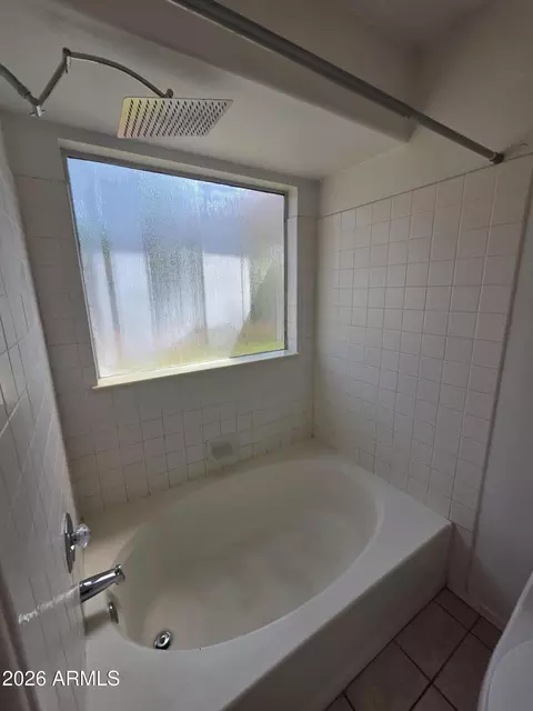Bath - 2925 E Blackhawk Dr, Phoenix, AZ 85050 photo 3 of 3
