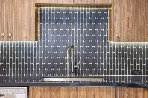 Kitchen - 6502 N Central Ave #C101, Phoenix, AZ 85012 photo 3 of 5