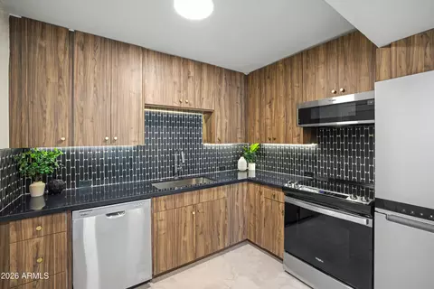 Kitchen - 6502 N Central Ave #C101, Phoenix, AZ 85012 photo 1 of 5