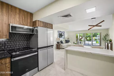Kitchen - 6502 N Central Ave #C101, Phoenix, AZ 85012 photo 5 of 5