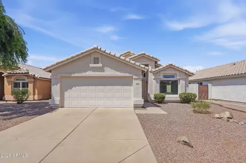 972 E Constitution Dr, Chandler, AZ 85225