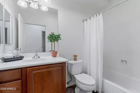 Bath - 13443 E Ace High Dr, Vail, AZ 85641 photo 3 of 3