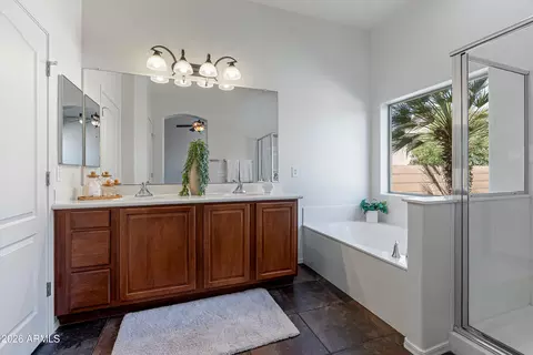 Bath - 13443 E Ace High Dr, Vail, AZ 85641 photo 1 of 3