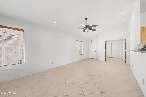 Living - 4040 N 14th Pl, Phoenix, AZ 85014 photo 2 of 3