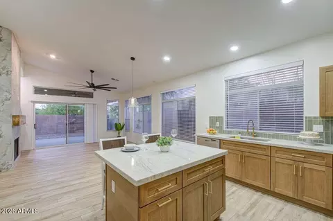 Kitchen - 1250 E Captain Dreyfus Ave, Phoenix, AZ 85022 photo 8 of 8