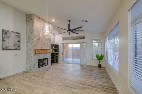 Living - 1250 E Captain Dreyfus Ave, Phoenix, AZ 85022 photo 3 of 4