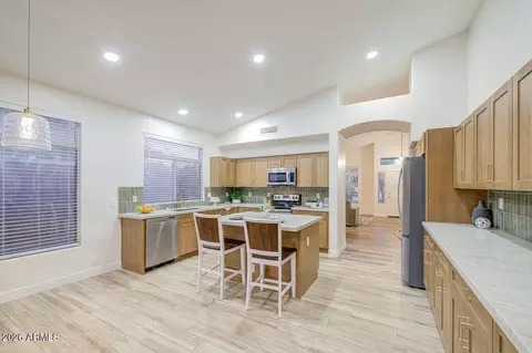 Kitchen - 1250 E Captain Dreyfus Ave, Phoenix, AZ 85022 photo 3 of 8