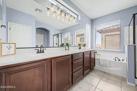 Bath - 7239 E Nathan St, Mesa, AZ 85207 photo 5 of 7