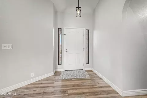 Entry Way - 4407 E Amberwood Dr, Phoenix, AZ 85048 photo 1 of 2