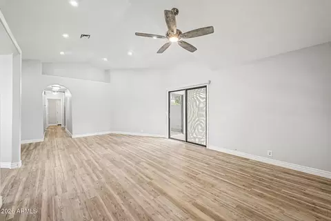 Living - 4407 E Amberwood Dr, Phoenix, AZ 85048 photo 3 of 4