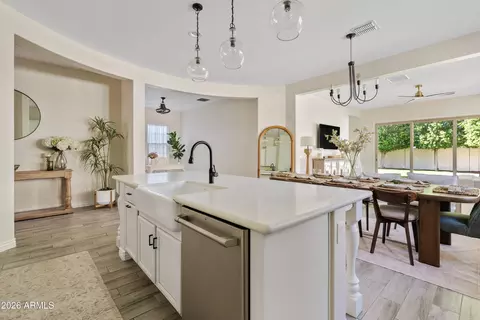 224 W Fellars Dr, Phoenix, AZ 85023 photo 8