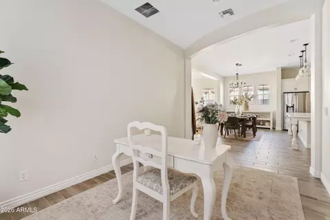 224 W Fellars Dr, Phoenix, AZ 85023 photo 11