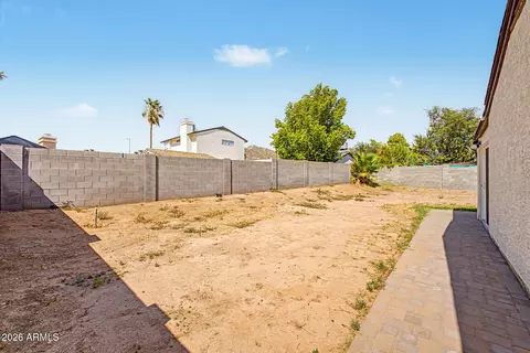 Exterior - 1510 E Taro Ln, Phoenix, AZ 85024 photo 5 of 6