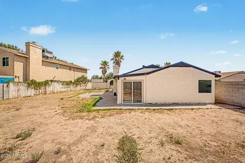 Exterior - 1510 E Taro Ln, Phoenix, AZ 85024 photo 4 of 6