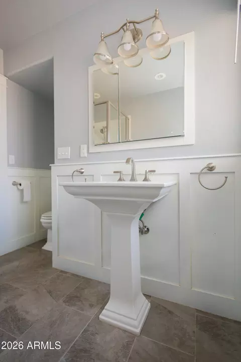 Bath - 1415 E 11th St, Douglas, AZ 85607 photo 2 of 7