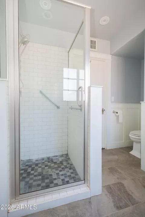 Bath - 1415 E 11th St, Douglas, AZ 85607 photo 3 of 7