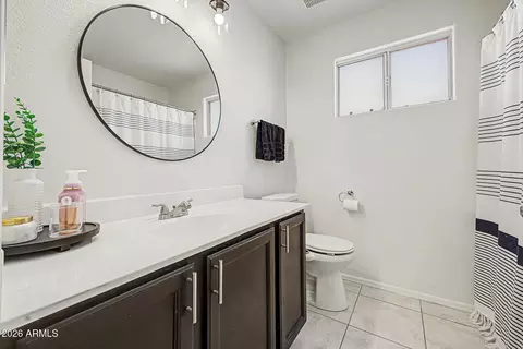Bath - 7143 E Milagro Ave, Mesa, AZ 85209 photo 3 of 3