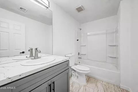 Bath - 3809 E Taylor St, Phoenix, AZ 85008 photo 1 of 2