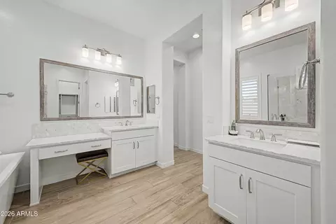 Bath - 8139 E Jacaranda St, Mesa, AZ 85207 photo 3 of 5