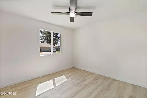 Bedroom - 7608 N 18th Ave, Phoenix, AZ 85021 photo 4 of 11
