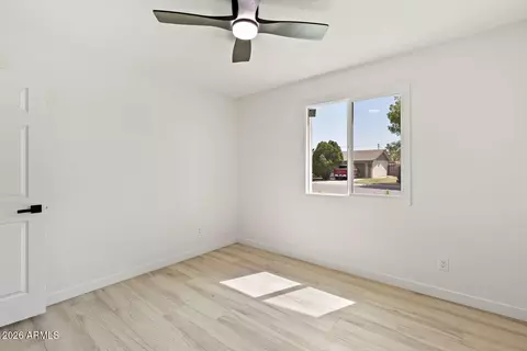 Bedroom - 7608 N 18th Ave, Phoenix, AZ 85021 photo 7 of 11