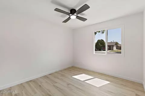Bedroom - 7608 N 18th Ave, Phoenix, AZ 85021 photo 1 of 11