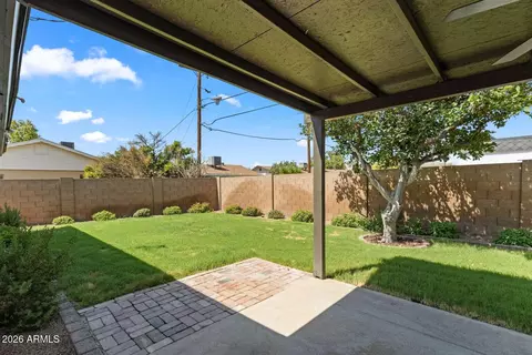 Exterior - 7608 N 18th Ave, Phoenix, AZ 85021 photo 5 of 9
