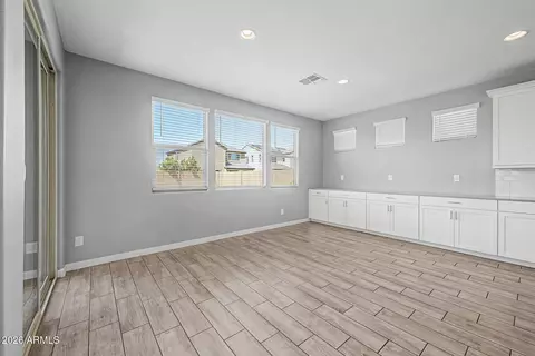 2322 E Palmdale Ln, Gilbert, AZ 85298 photo 12