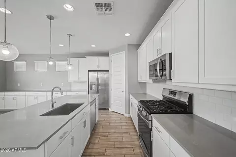 2322 E Palmdale Ln, Gilbert, AZ 85298 photo 16