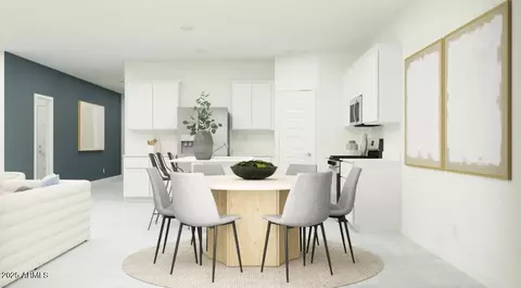 Dining - 9541 W Mitchell Dr, Phoenix, AZ 85037 photo 1 of 2