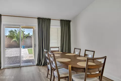 Dining - 663 E Ivanhoe St, Chandler, AZ 85225 photo 1 of 2