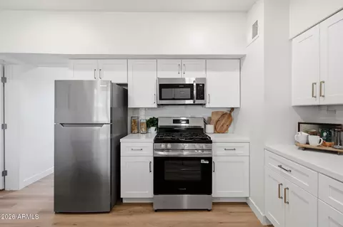 Kitchen - 1204 W Brown St, Phoenix, AZ 85021 photo 2 of 3