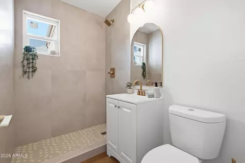 Bath - 1204 W Brown St, Phoenix, AZ 85021 photo 1 of 1