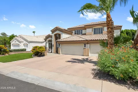 Exterior - 1442 E Catamaran Dr, Gilbert, AZ 85234 photo 2 of 11