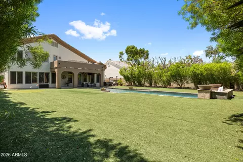 Exterior - 1442 E Catamaran Dr, Gilbert, AZ 85234 photo 10 of 11
