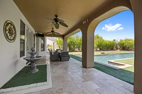Exterior - 1442 E Catamaran Dr, Gilbert, AZ 85234 photo 8 of 11