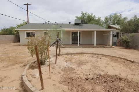 Exterior - 6902 W Wolf St, Phoenix, AZ 85033 photo 4 of 10