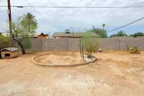 Exterior - 6902 W Wolf St, Phoenix, AZ 85033 photo 10 of 10