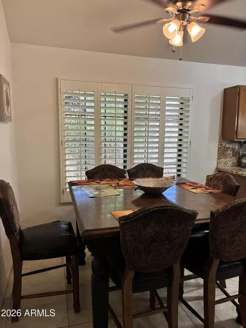 Dining - 4602 E Carolina Dr, Phoenix, AZ 85032 photo 3 of 3