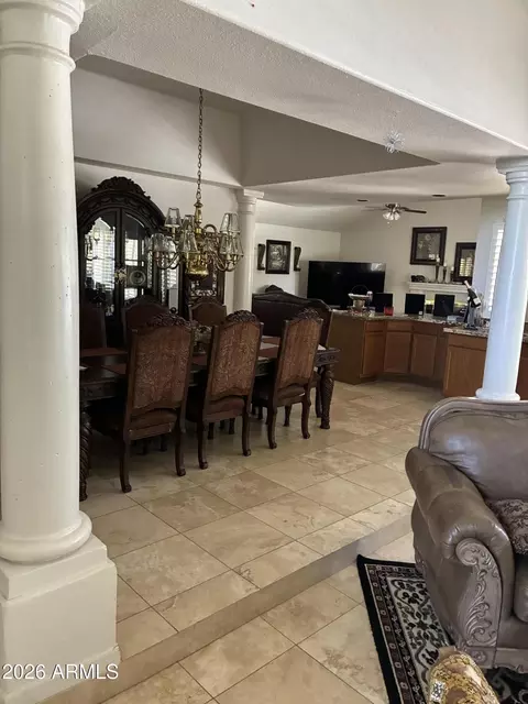 Dining - 4602 E Carolina Dr, Phoenix, AZ 85032 photo 2 of 3