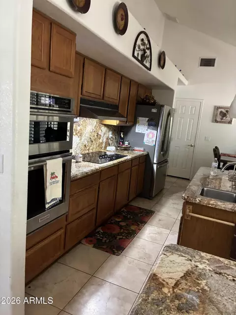 Kitchen - 4602 E Carolina Dr, Phoenix, AZ 85032 photo 8 of 8