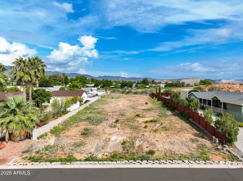 1090 Horizon Dr #17, Clarkdale, AZ 86324